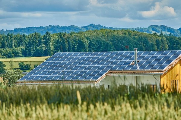 Panneau solaire photovoltaïque : une installation sur mesure pour vous